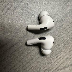 Used AirPods Pro 2